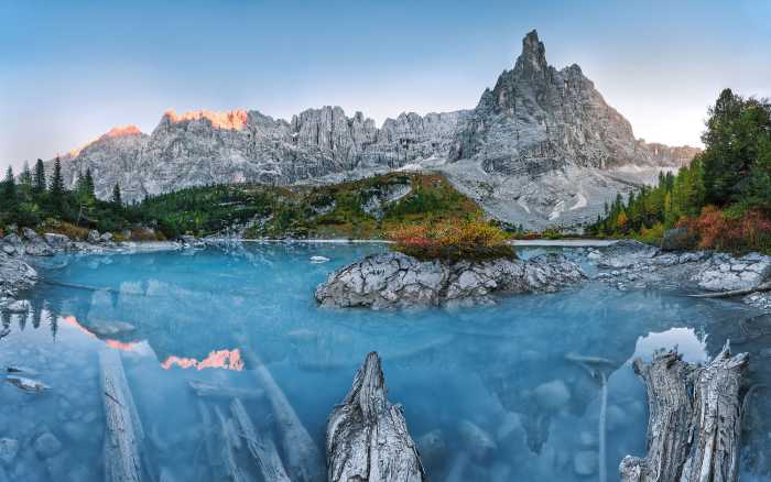Photo murale intissé impression numérique Alpine Treasure