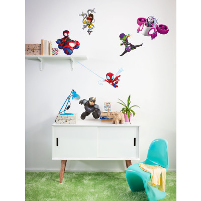 Spidey and His Amazing Friends Chasing
