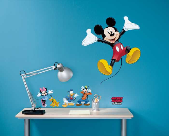 Sticker mural Mickey and Friends