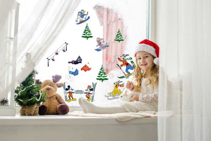 Stickers fenêtre feuille auto-adhésive Disney Mickey Mouse Snowland