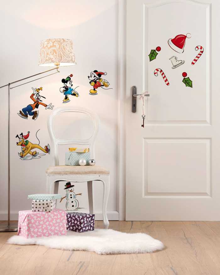 Sticker mural Mickey Ice slide