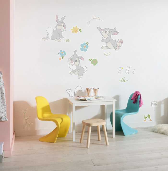 Sticker mural Thumper Growing Carrots