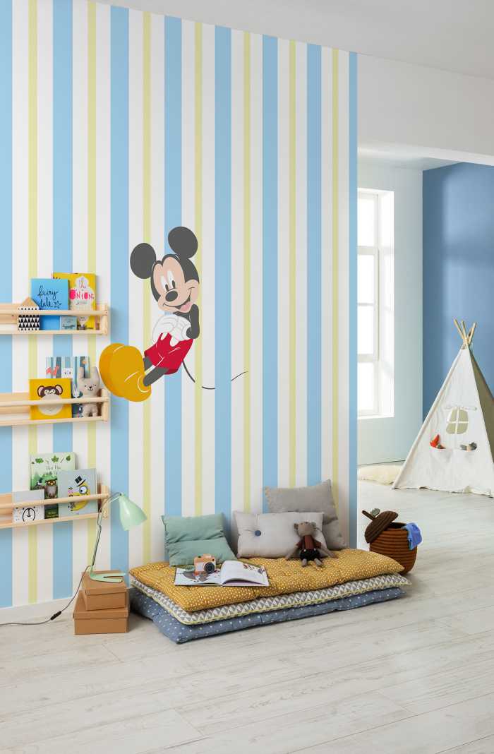 Photo murale intissé impression numérique Mickey Relax