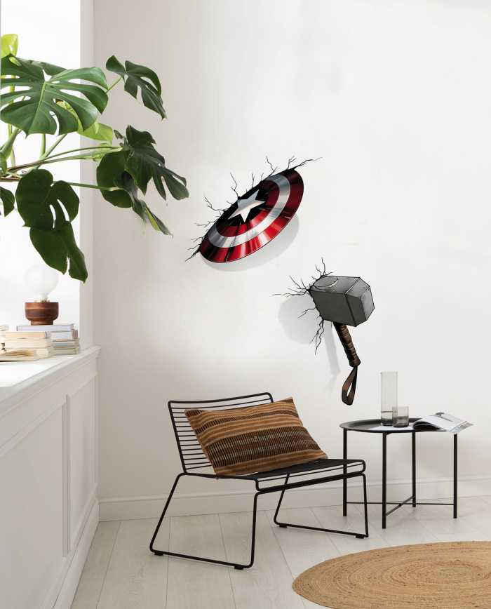 Sticker mural Avengers Hammer & Shield