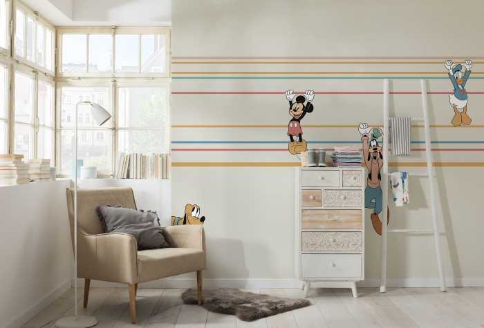 Photo murale intissé impression numérique Mickey Hanging with Friends