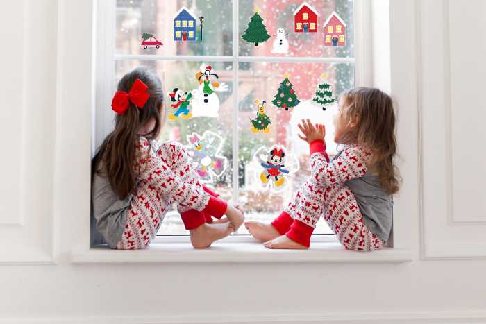 Stickers fenêtre feuille auto-adhésive Disney Mickey Mouse Joyful