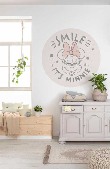 Murale ronde auto-adhésive intissée Minnie Chubby Cheeks
