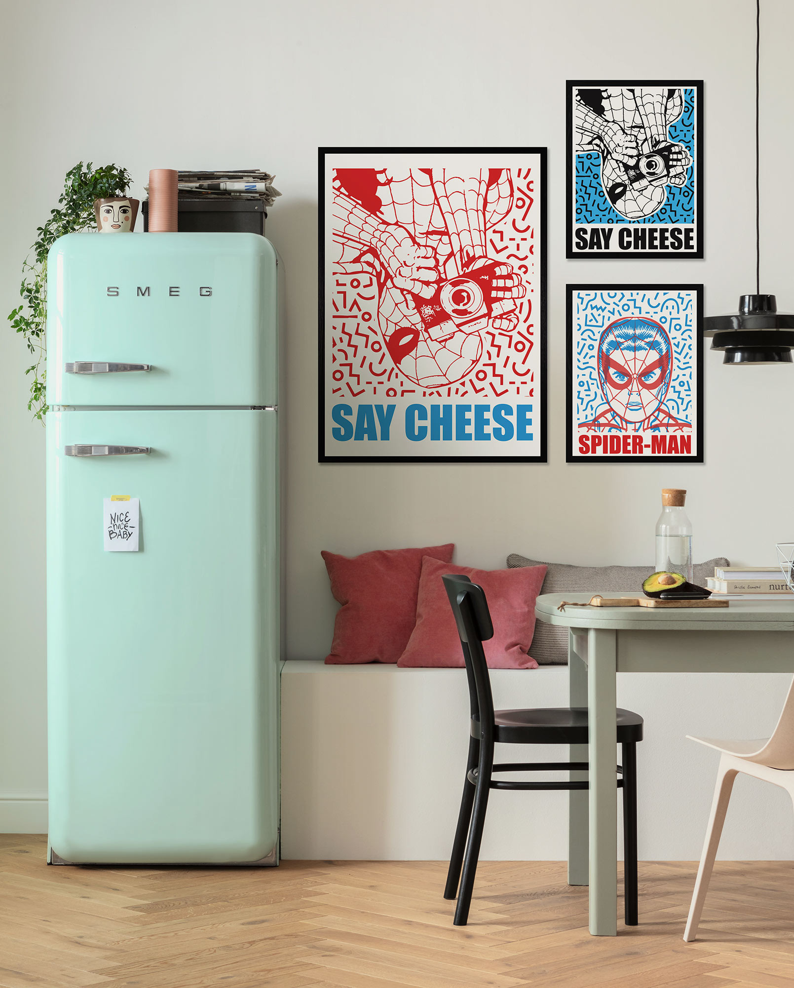 Marvel Spider-Man Say Cheese Blue